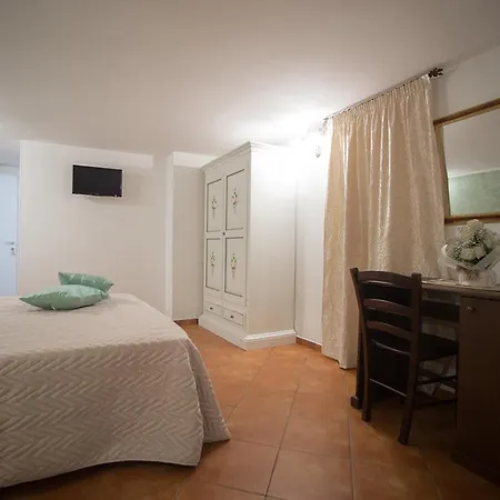 Corte Dell'immacolata Al Mare 住宿加早餐酒店 3*