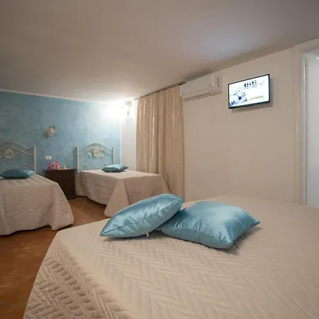 Bed and Breakfast Corte Dell'immacolata Al Mare 3*