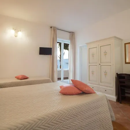 Corte Dell'immacolata Al Mare Марина-ди-Манкаверса